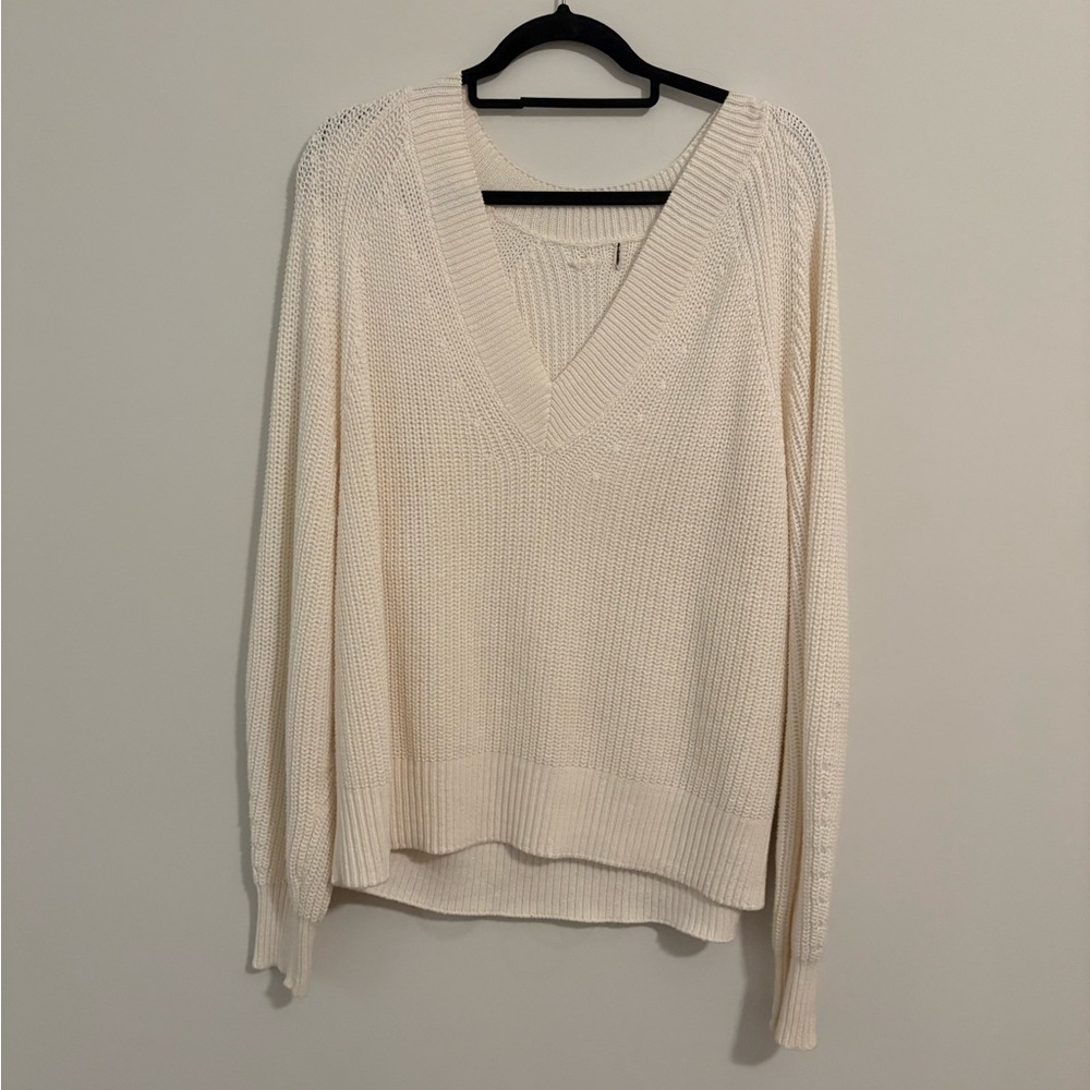 Elegant Cream V-Neck Sweater
